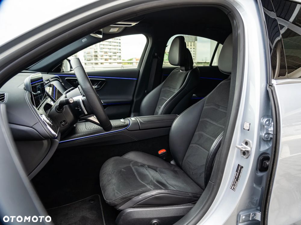 Mercedes-Benz Klasa E 300e 4Matic 9G-TRONIC AMG Line NIGHT Edition - 14