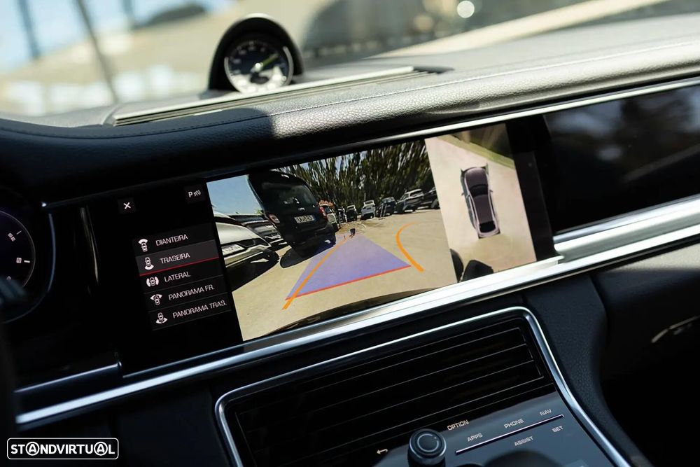 Porsche Panamera Sport Turismo 4 E-Hybrid Platinum Edition - 22