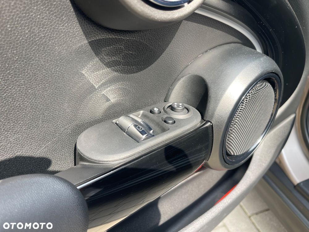 MINI Cooper Standard - 20