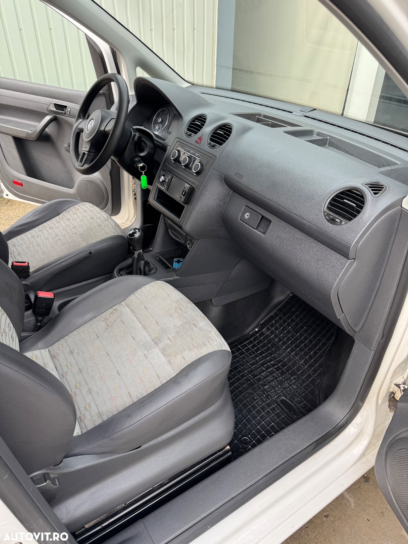 Volkswagen Caddy - 9