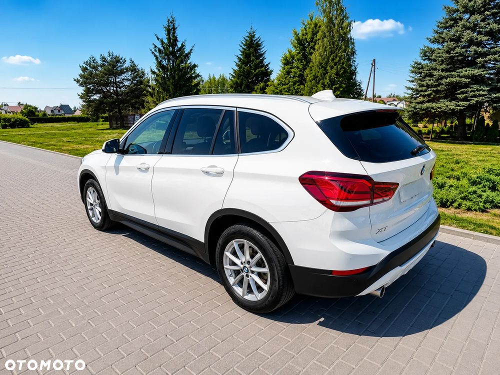 BMW X1 sDrive18i Advantage - 2