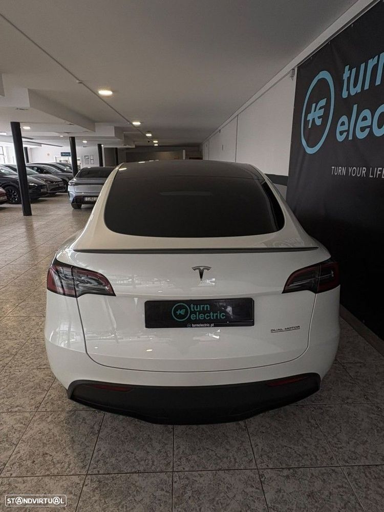 Tesla Model Y Performance Dual Motor AWD - 6