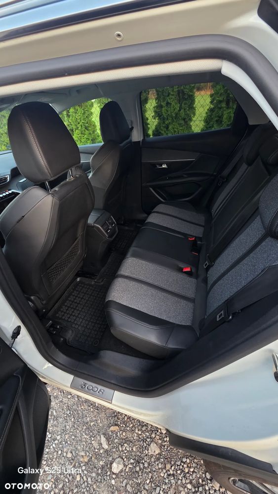 Peugeot 3008 1.2 PureTech Allure S&S EAT6 - 10