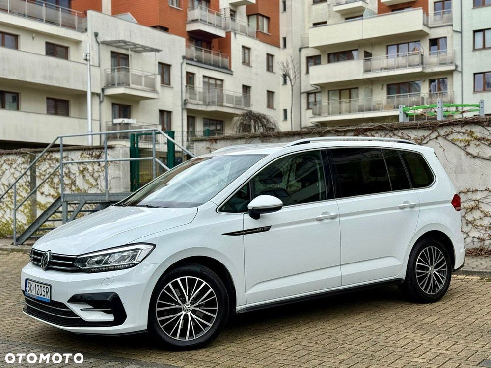 Volkswagen Touran - 10