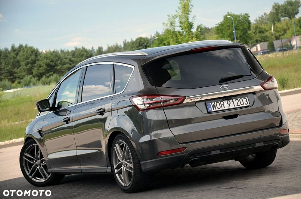 Ford S-Max - 8