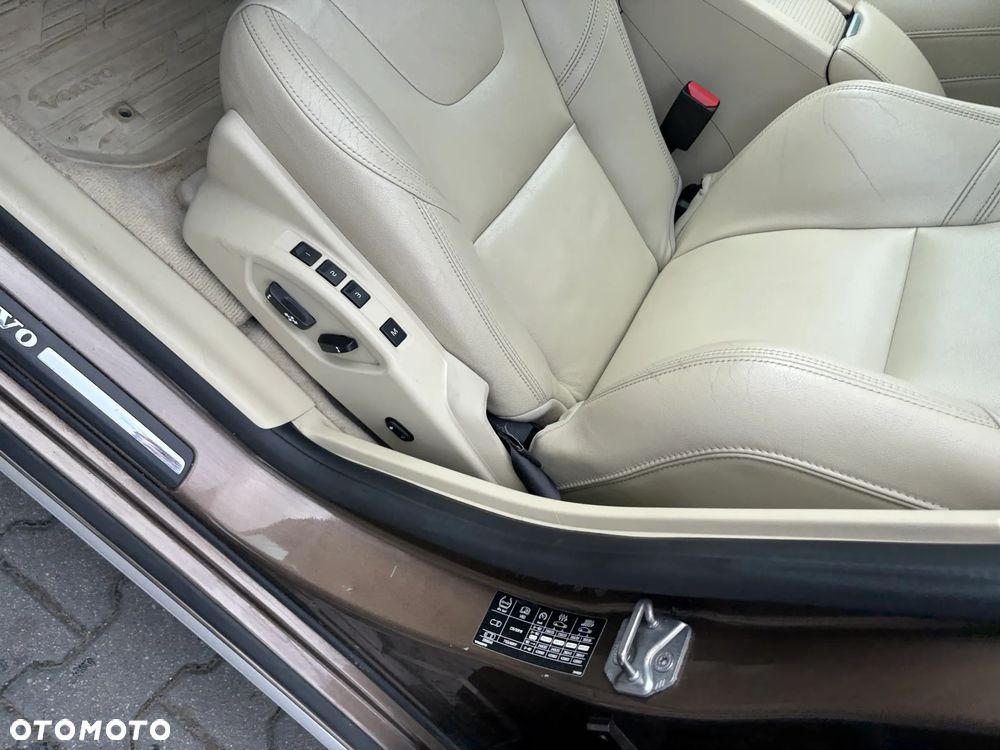 Volvo V60 D4 AWD Drive-E Summum - 23