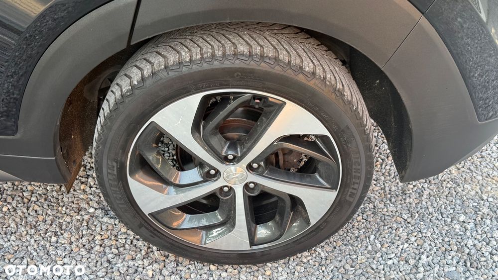 Hyundai Tucson - 16