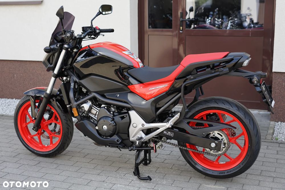 Honda NC - 20