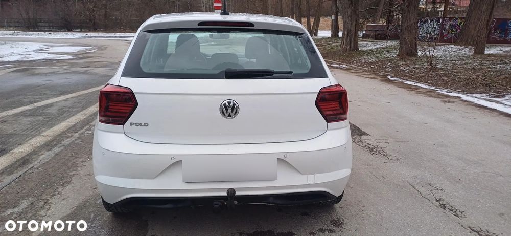 Volkswagen Polo 1.6 TDI SCR Comfortline - 11