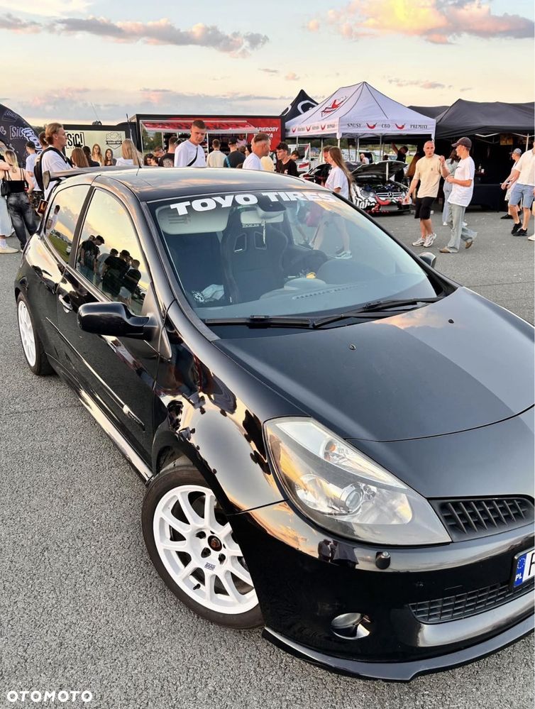 Renault Clio 2.0 16V Sport - 32