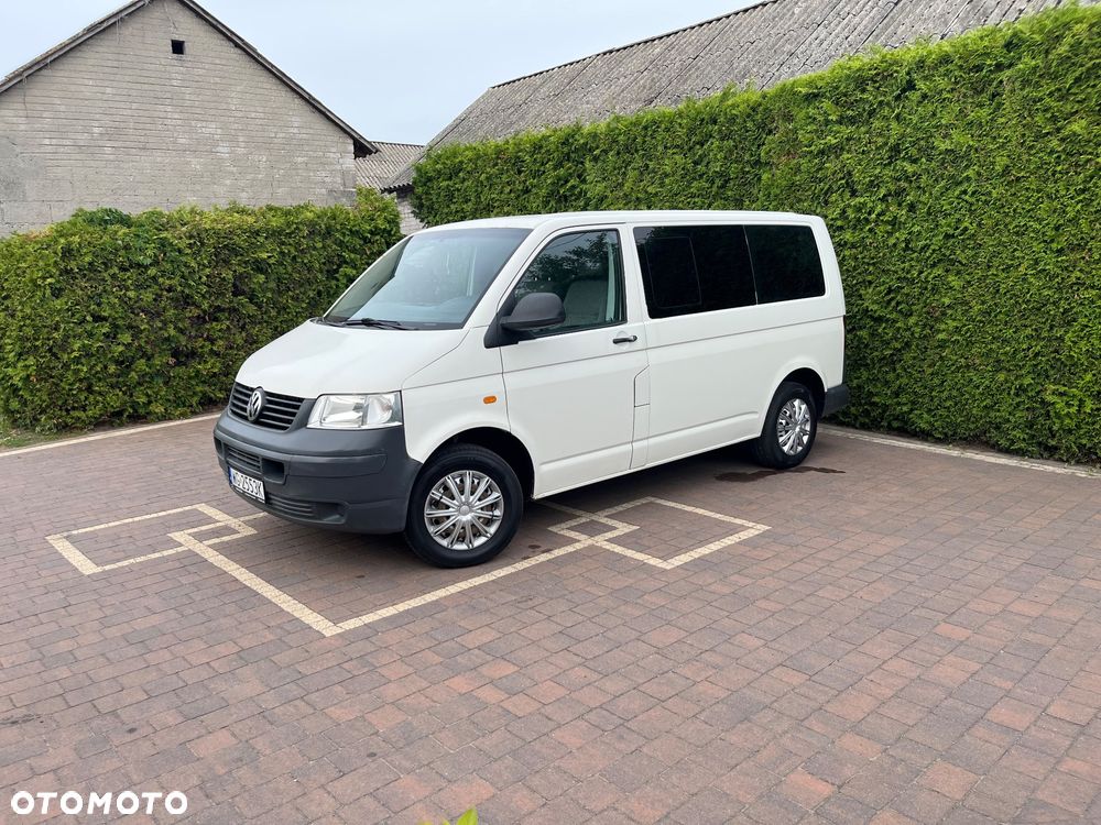 Volkswagen Transporter - 1