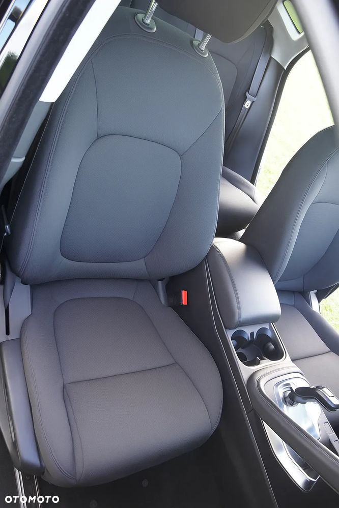 Jaguar E-Pace 2.0 i4D AWD - 11