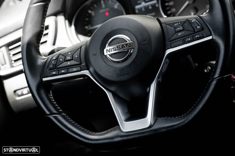 Nissan Qashqai 1.5 dCi N-Connecta Business - 16