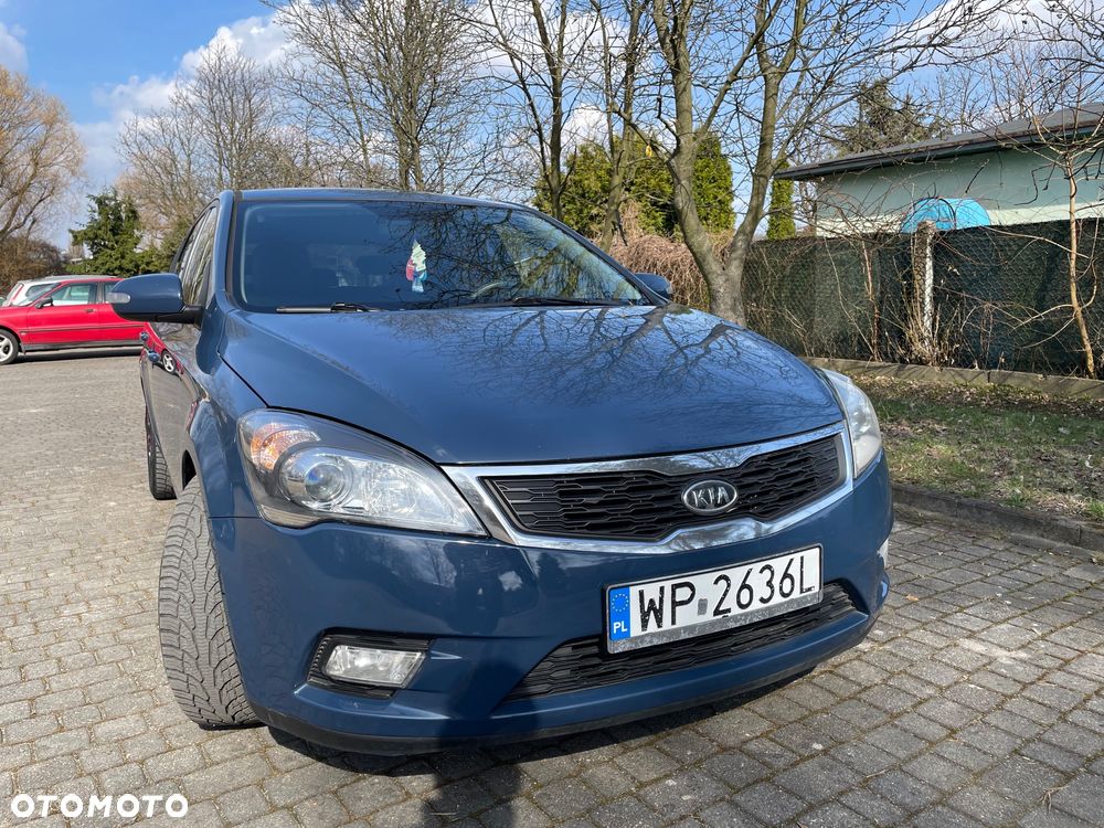 Kia Ceed 1.6 Crdi Comfort - 1
