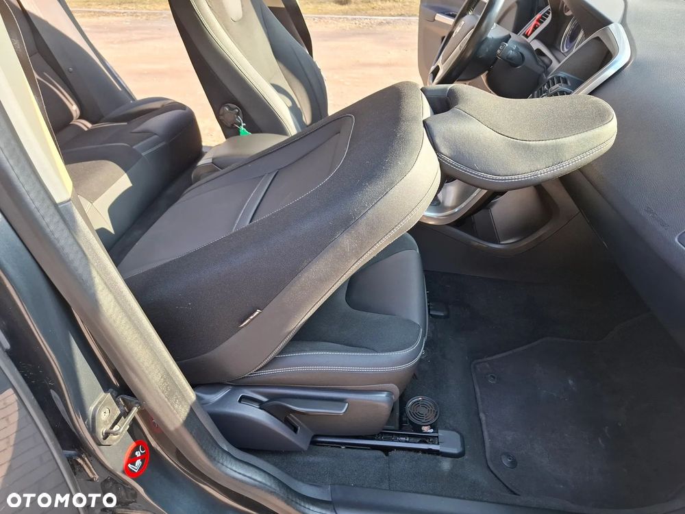 Volvo XC 60 3.2 AWD RDesign - 34