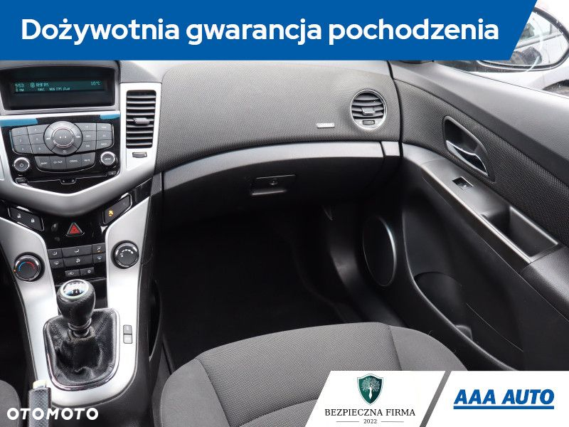 Chevrolet Cruze - 9