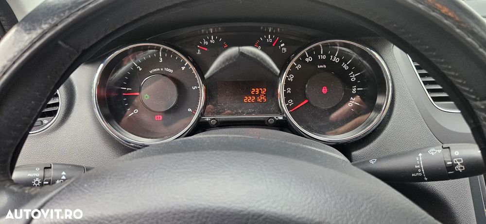 Peugeot 5008 2.0 HDI FAP Active - 11