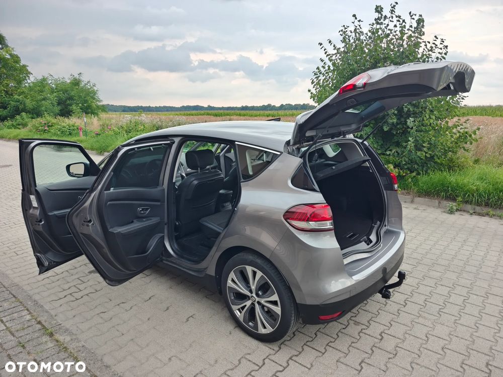 Renault Scenic - 23