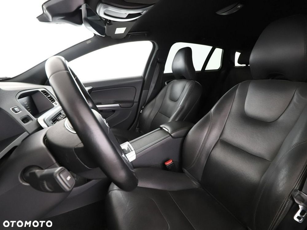 Volvo V60 Cross Country D3 Geartronic Pro - 14