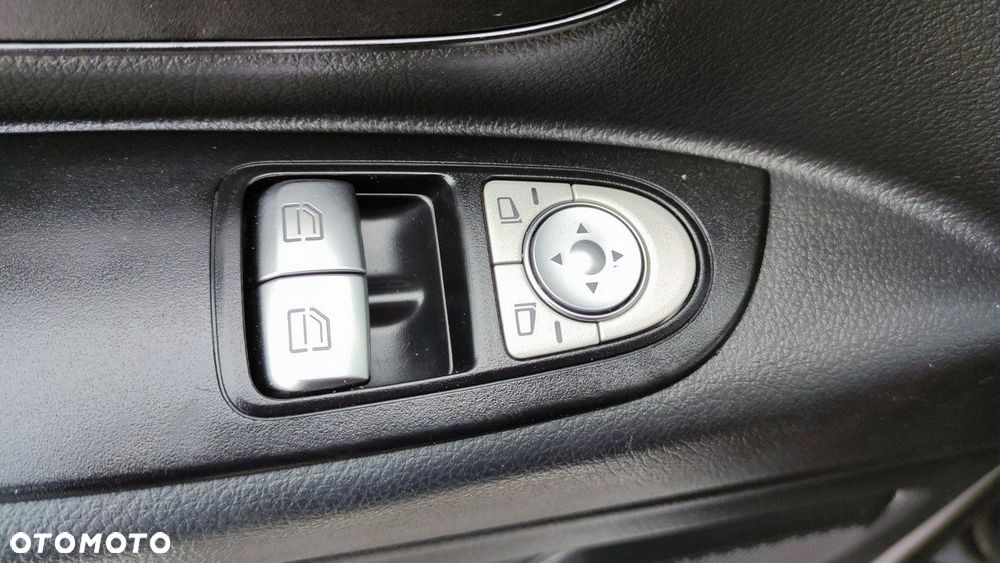 Mercedes-Benz Vito - 26