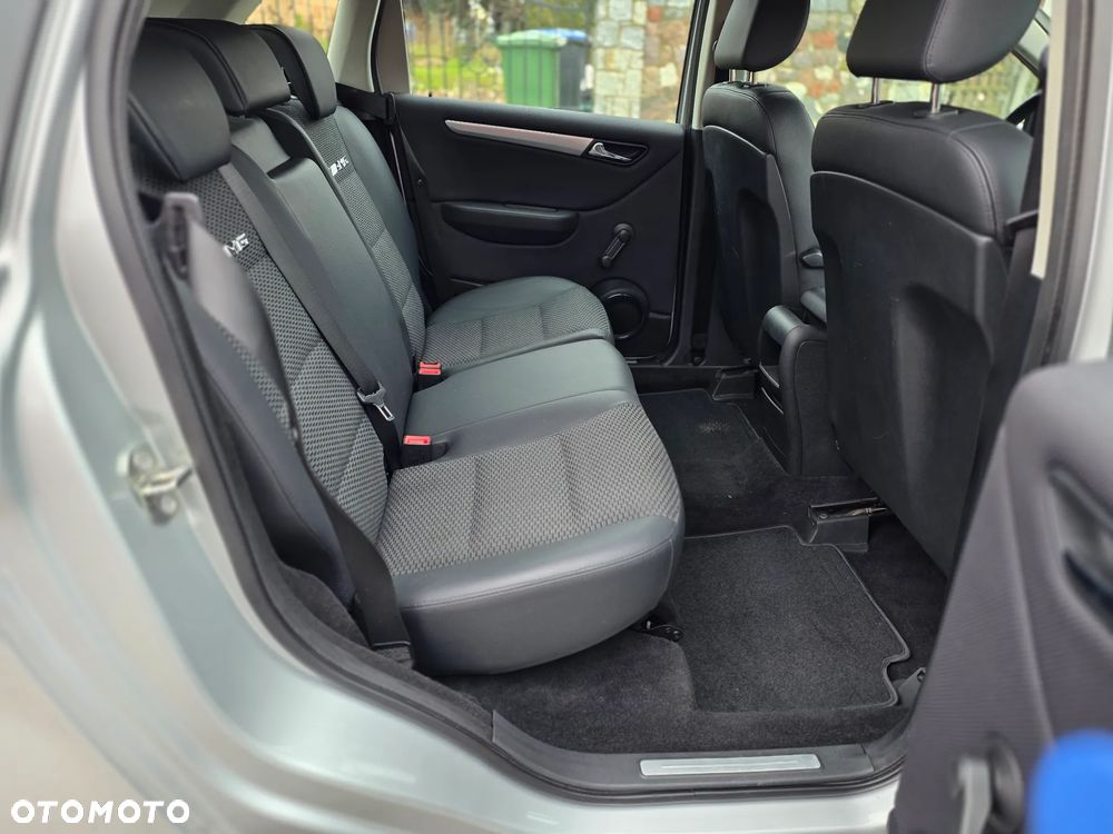 Mercedes-Benz Klasa B - 16