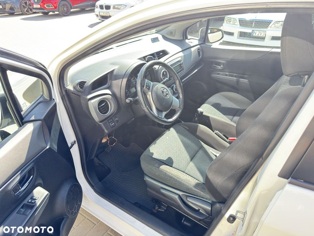 Toyota Yaris - 7