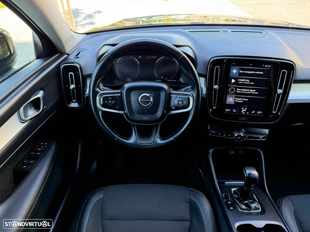 Volvo XC 40 T3 Momentum - 8