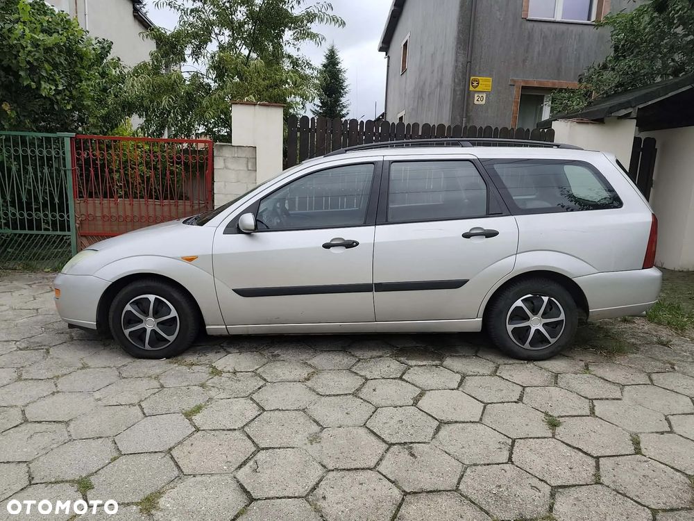 Ford Focus - 1