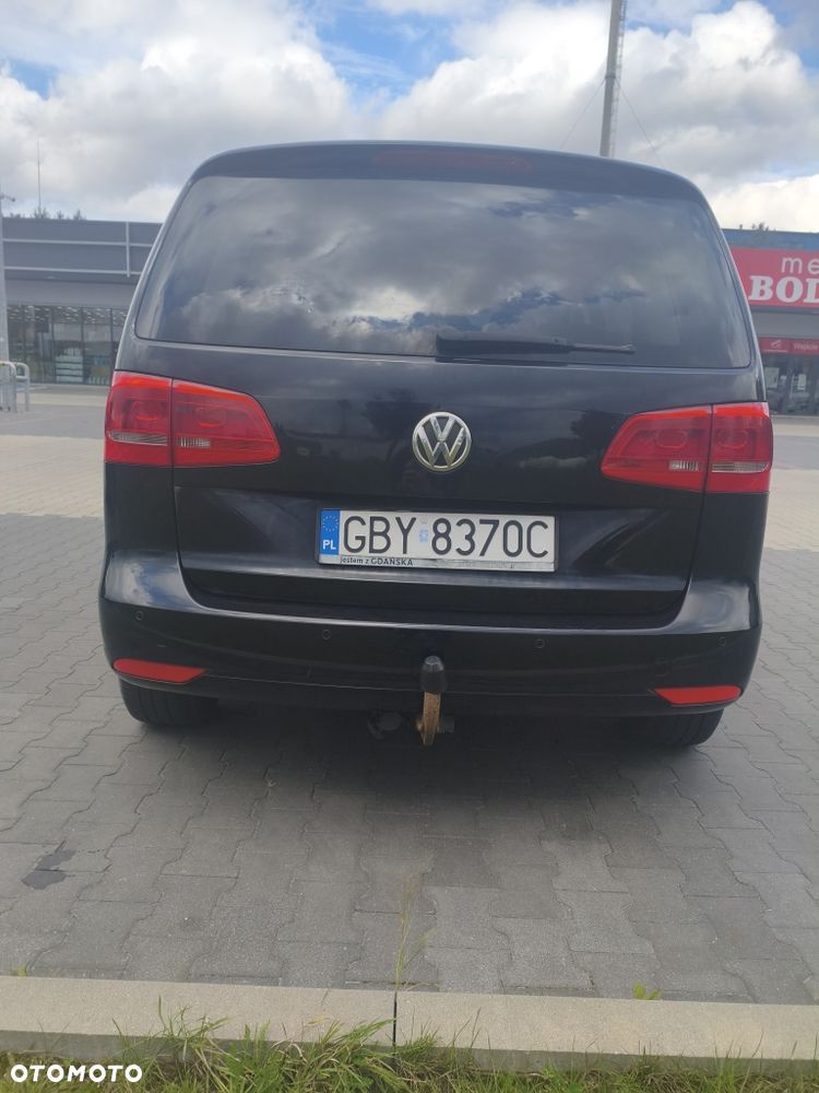 Volkswagen Touran - 4
