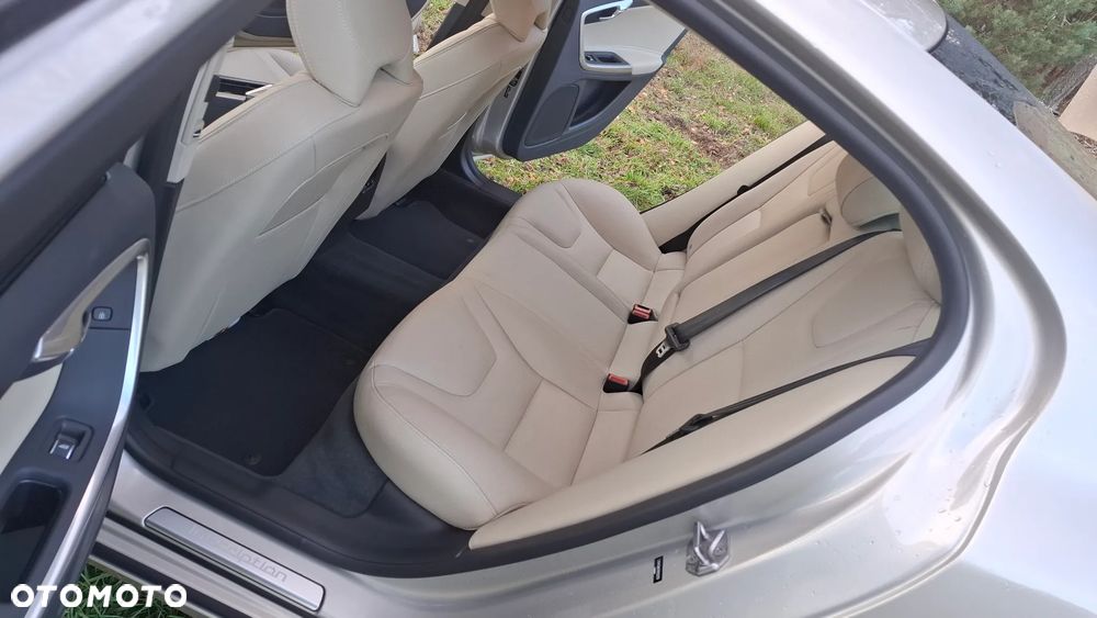 Volvo S60 - 21