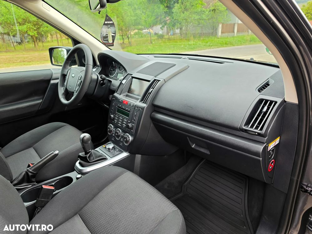 Land Rover Freelander 2 2.2L TD4 S - 24
