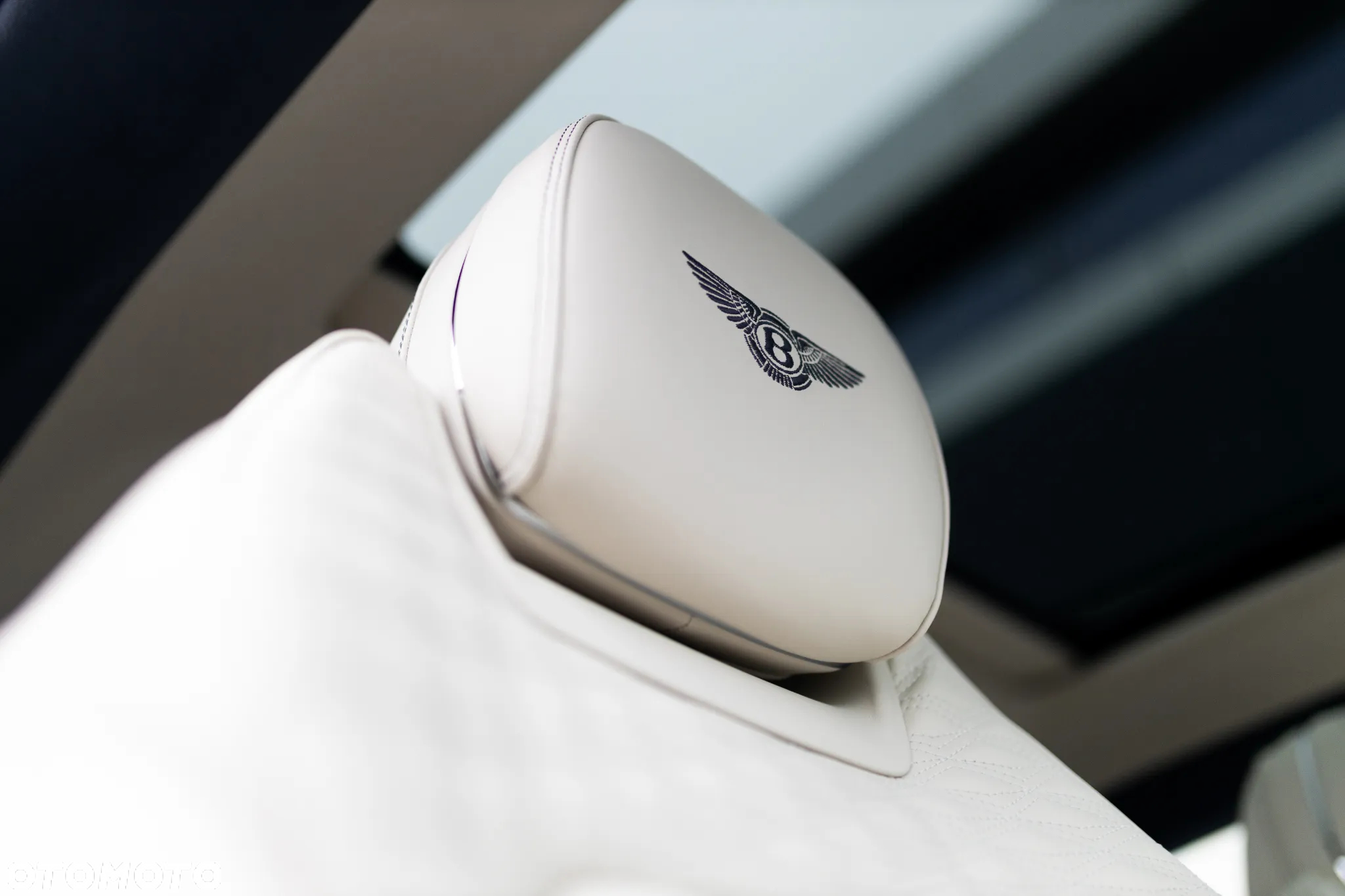 Bentley Continental GT - 13