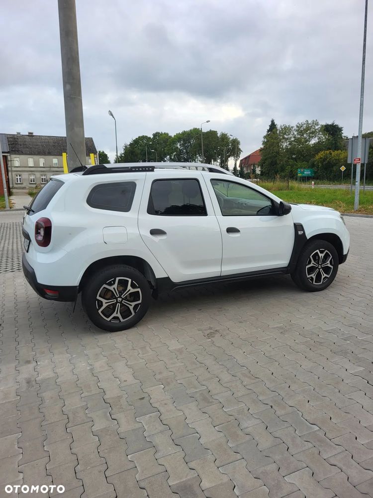 Dacia Duster 1.6 SCe Access S&S - 11
