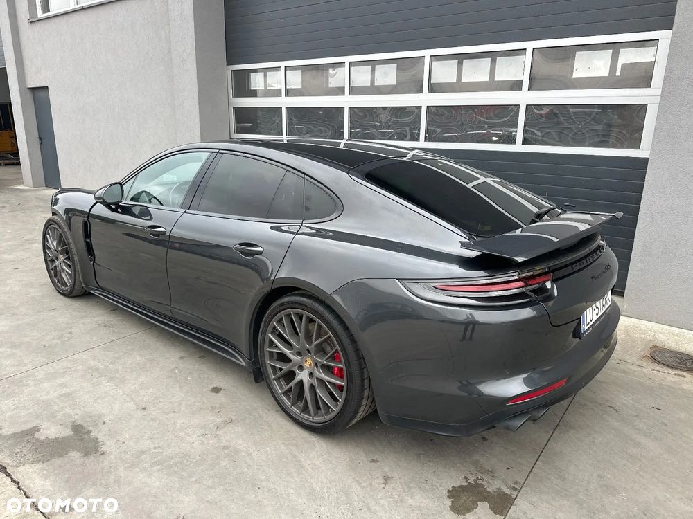 Porsche Panamera GTS - 6