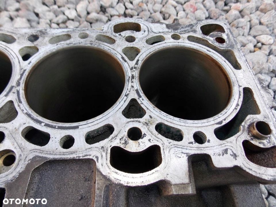 blok silnika volvo v40 s40 1,8 16V B4184S11 - 10