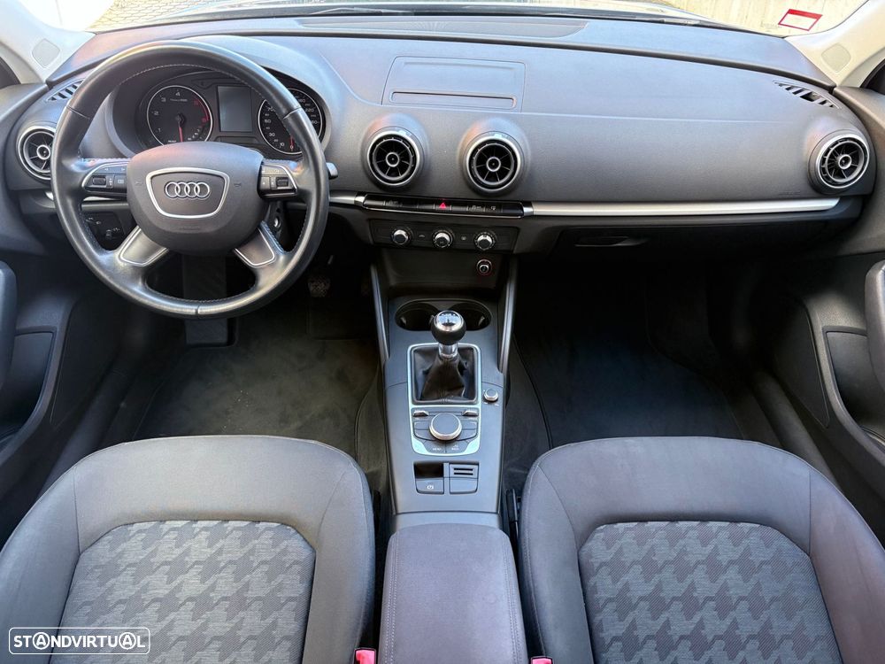 Audi A3 Limousine 1.6 TDI Advance - 6