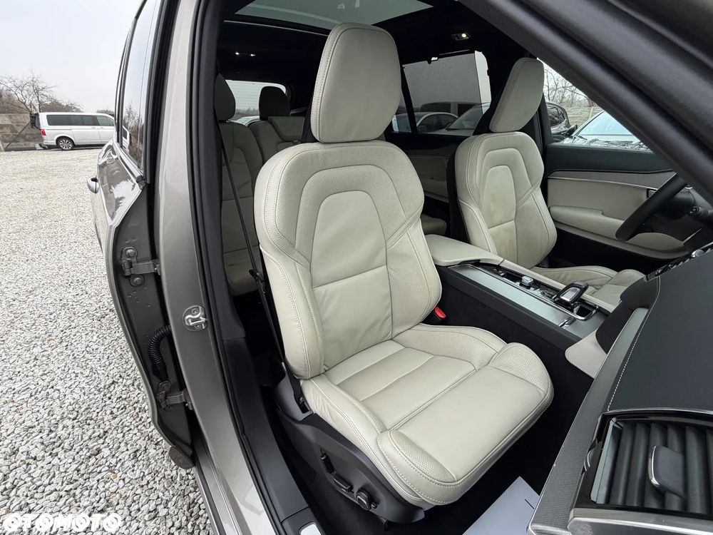 Volvo XC 90 T8 AWD Recharge Ultimate Dark - 36