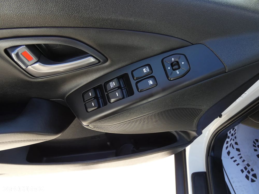 Hyundai ix35 2.0 2WD Automatik Trend - 29