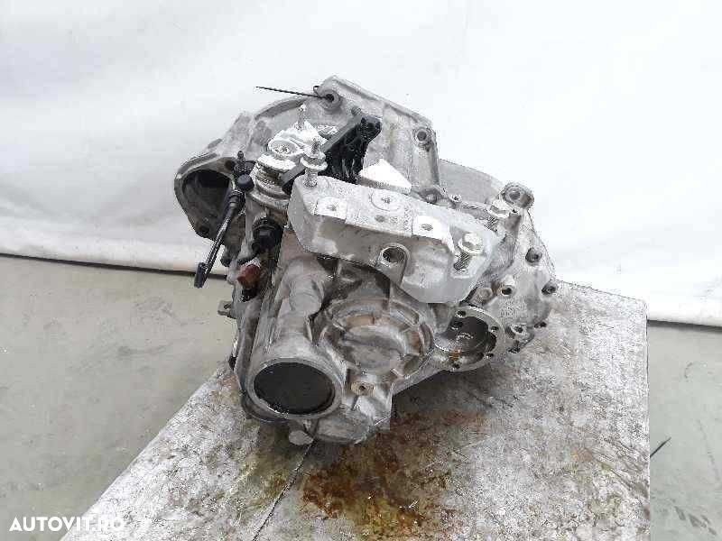 Cutie viteze Audi Q3 2.0 TFSI; 6 Trepte; 2010-2018; MPG - 3