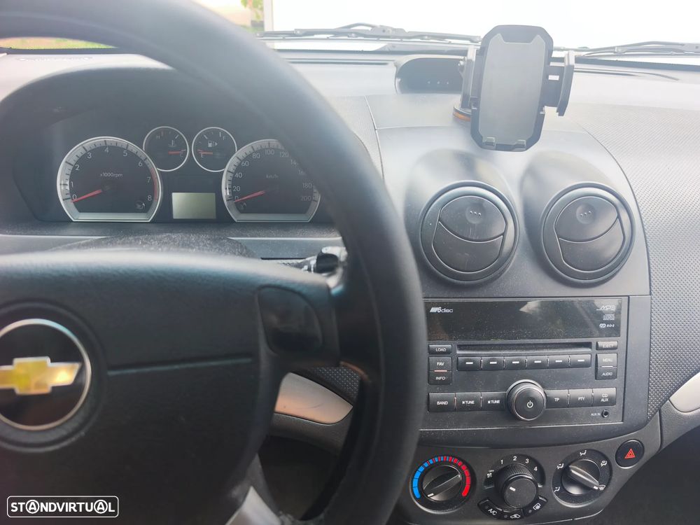 Chevrolet Aveo - 9