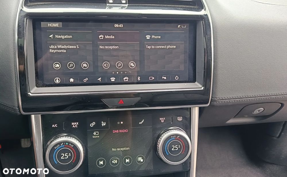 Jaguar XE 2.0 D180 R-Dynamic HSE - 23