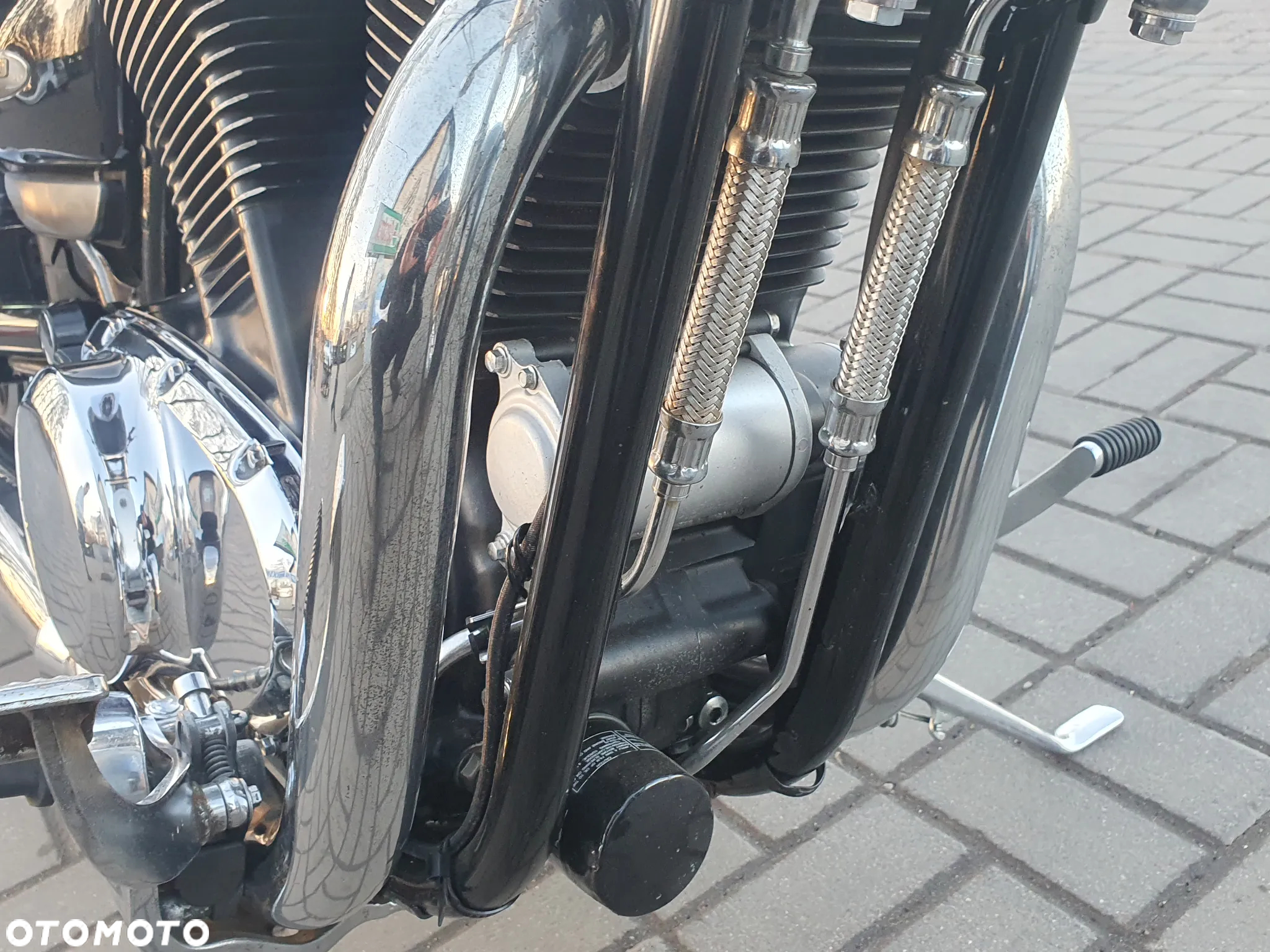 Suzuki Intruder - 6