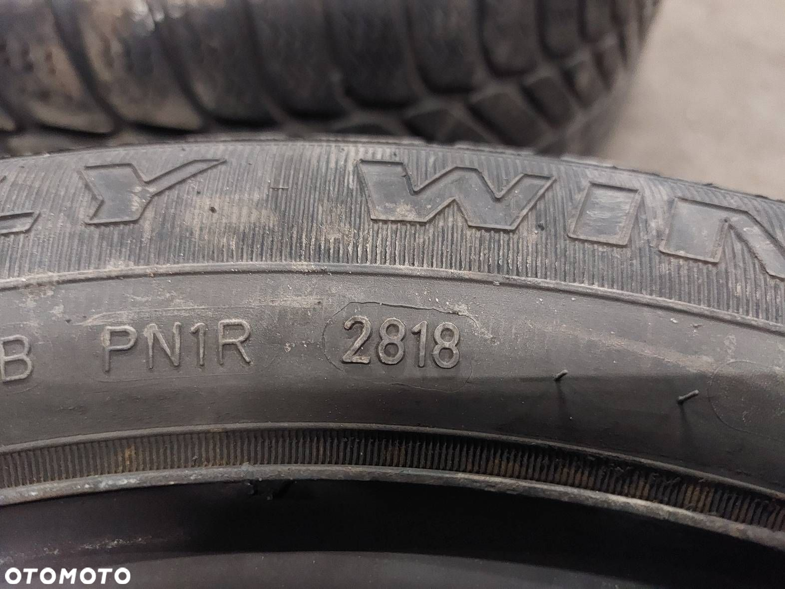 KOŁA KOMPLET FELGI OPONY ZIMOWE 4x100 6Jx15 FI54,1 195/60R15 TOYOTA - 4