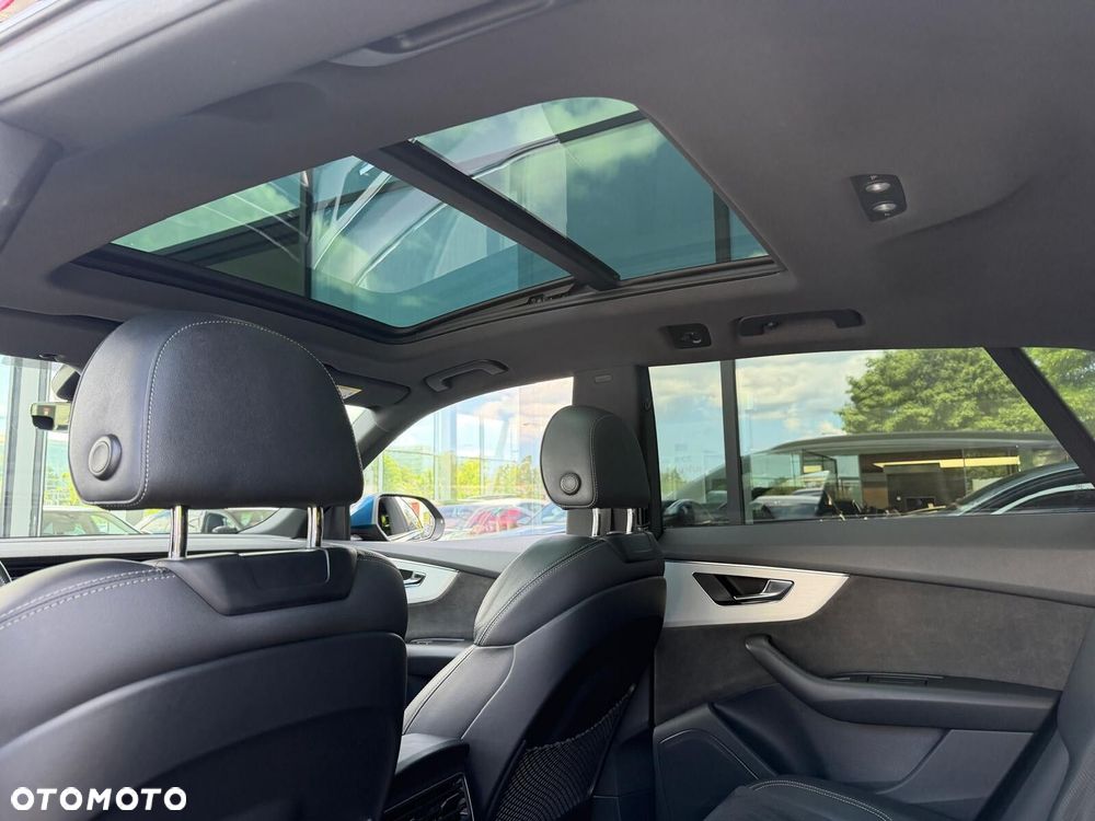 Audi SQ8 TFSI Quattro Tiptronic - 24