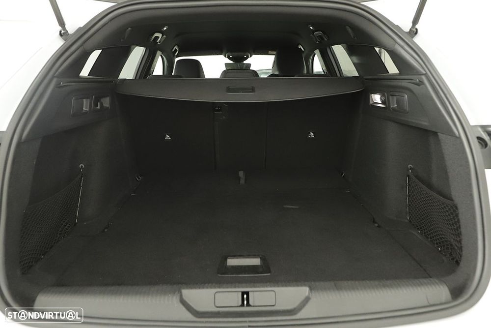 Peugeot 308 SW 1.2 PureTech GT EAT8 - 23