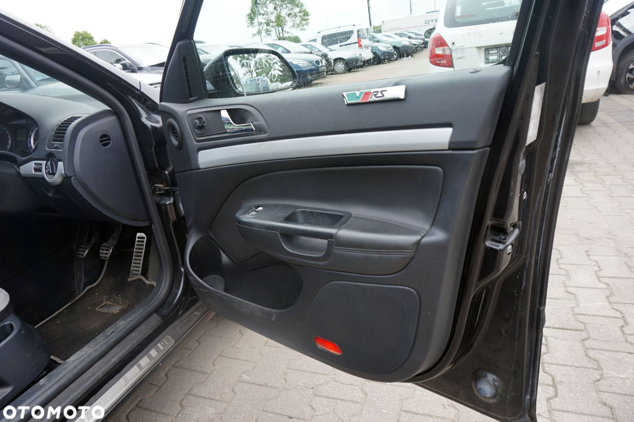 BOCZEK TAPICERKA DRZWI PRAWY PRZÓD OCTAVIA II RS 1Z3 LB LIFTBACK SKÓRA SKODA 2004-2008 - 2