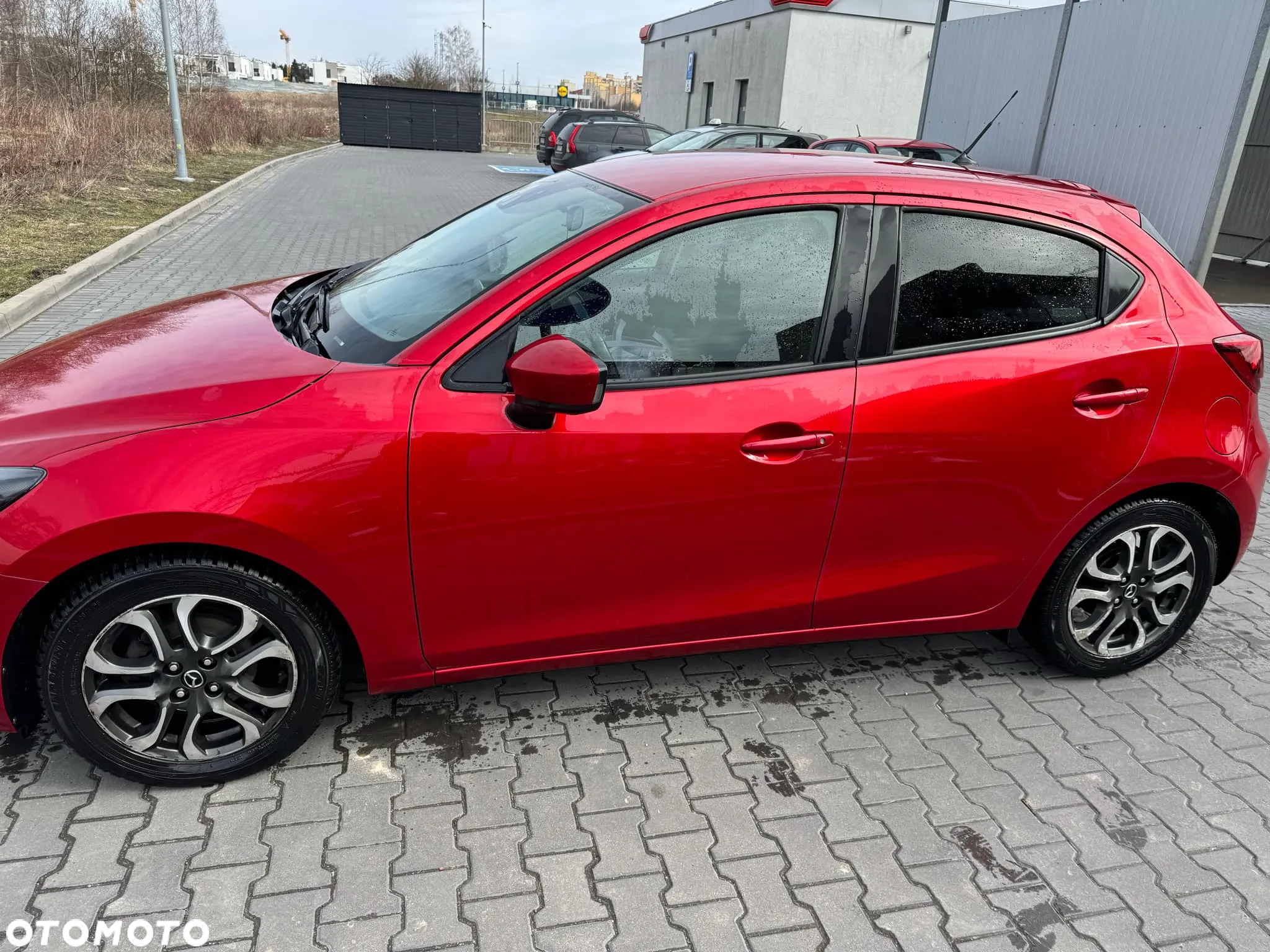 Mazda 2 - 6