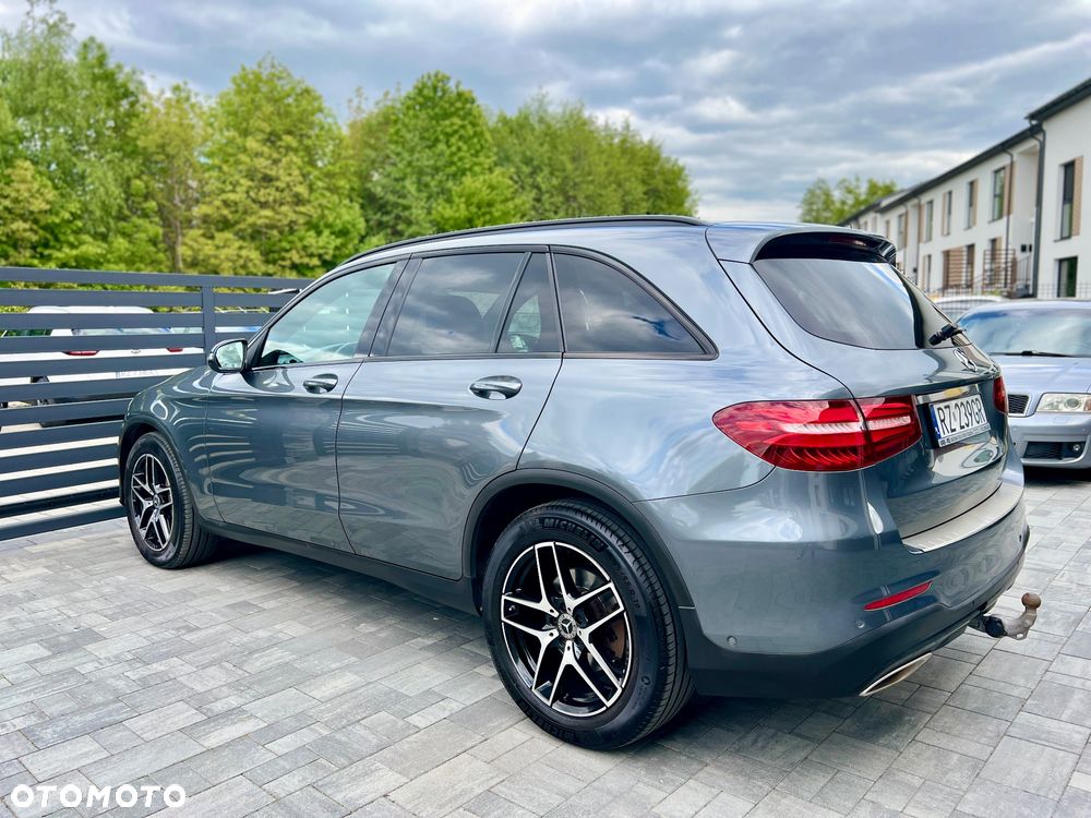 Mercedes-Benz GLC 250 4Matic 9G-TRONIC AMG Line - 15