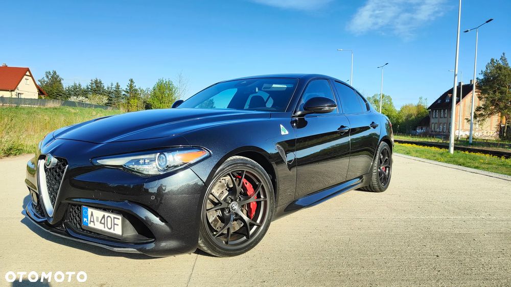 Alfa Romeo Giulia 2.9 Bi Turbo V6 Quadrifoglio - 1