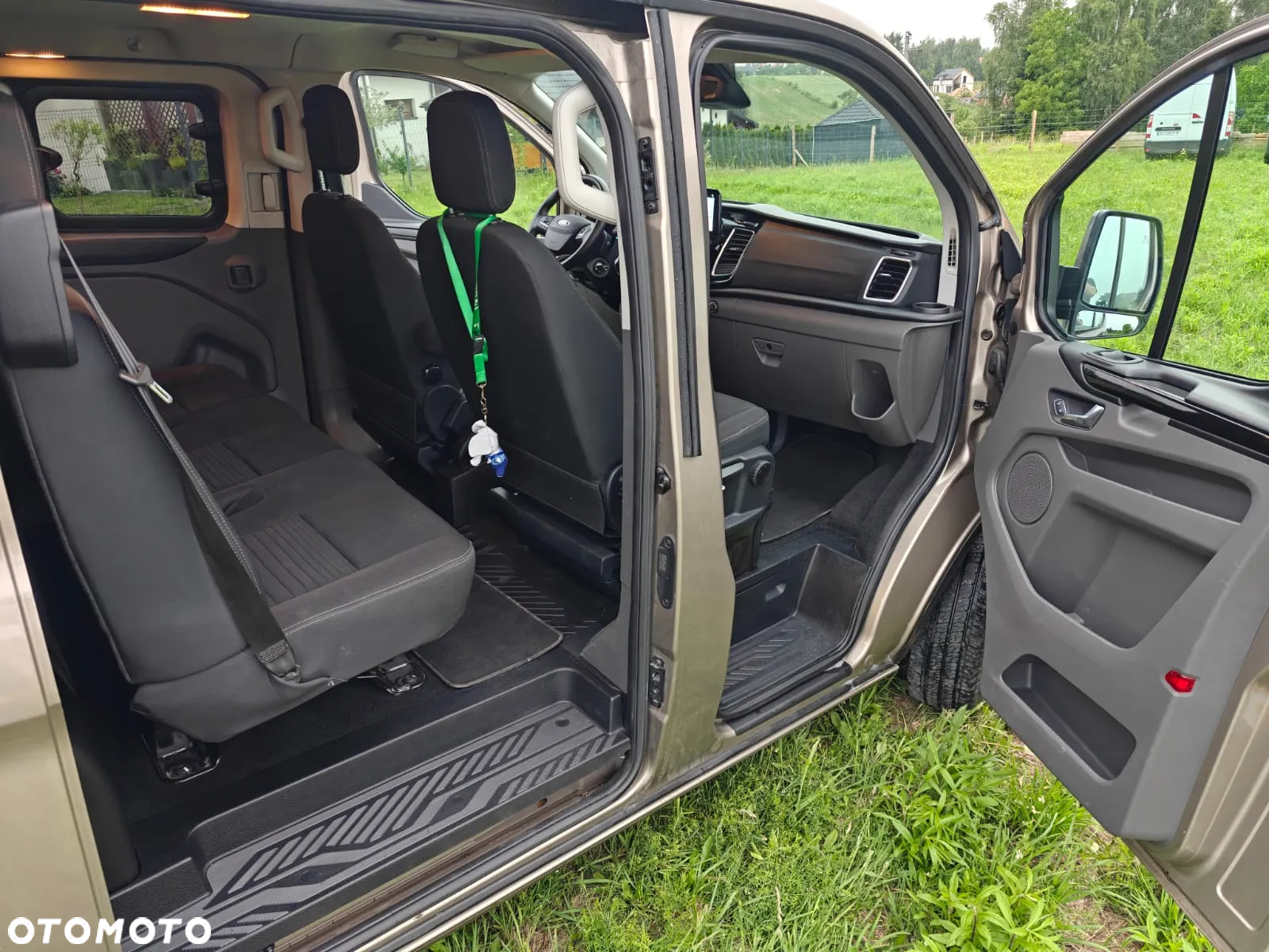 Ford Transit Custom 290 L1H1 Limited - 34